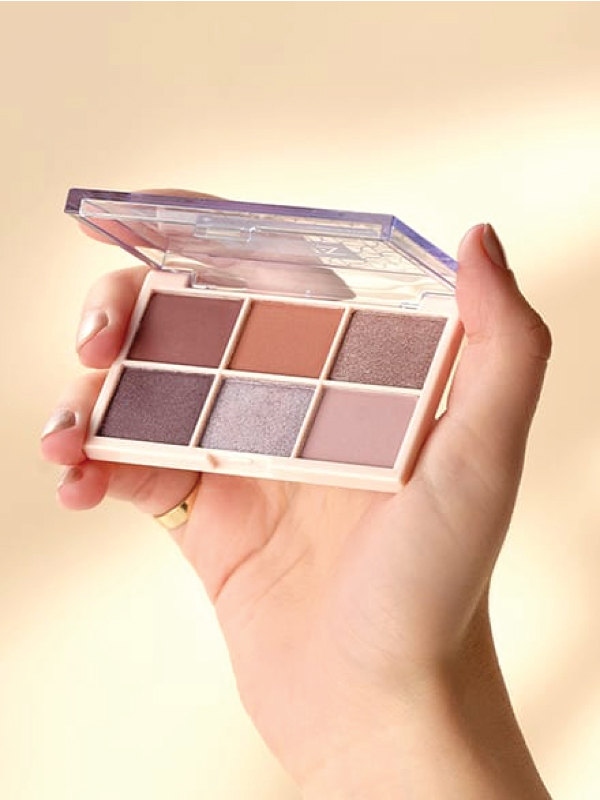 Zeena-Eyeconic-Eyeshadow-Palette-020-Vibrant-6gm-2